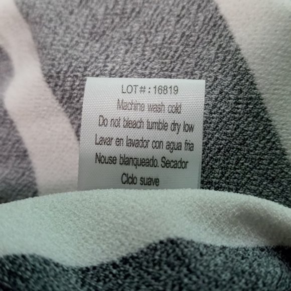 NWT Thyme + Honey Womens Size Medium Black White Attached Wrap Around Maxi - Picture 3 of 9